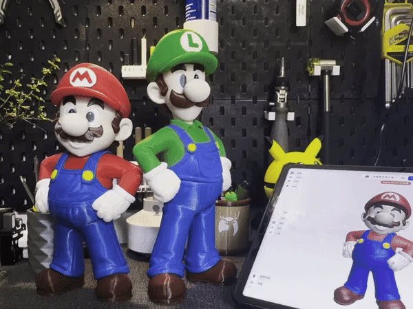 3D Printed Luigi Super Mario Bros Figure Statue - 33cm Collectible Decoration
